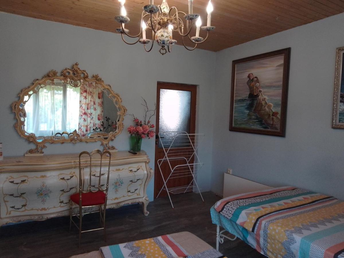 Guest House Amazonia Varna Buitenkant foto