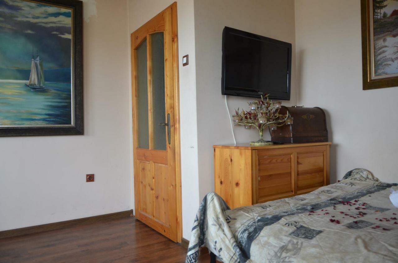 Guest House Amazonia Varna Buitenkant foto
